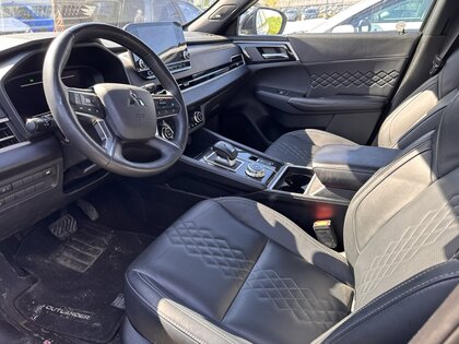 used 2024 Mitsubishi Outlander car, priced at $38,895