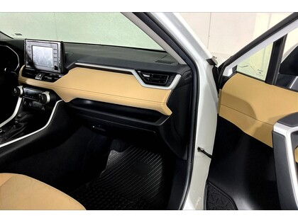 used 2021 Toyota RAV4 car, priced at $30,998