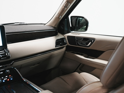 used 2019 Lincoln Navigator car, priced at $51,900