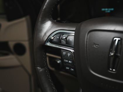 used 2019 Lincoln Navigator car, priced at $51,900