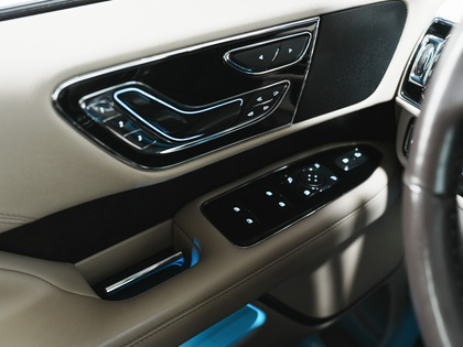 used 2019 Lincoln Navigator car, priced at $51,900