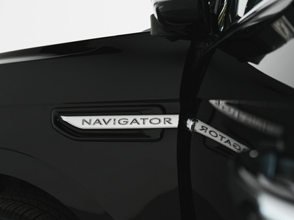 used 2019 Lincoln Navigator car, priced at $51,900