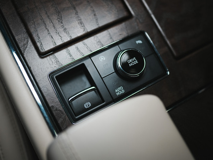 used 2019 Lincoln Navigator car, priced at $51,900