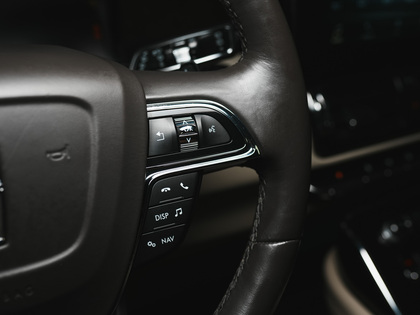 used 2019 Lincoln Navigator car, priced at $51,900