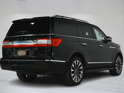 used 2019 Lincoln Navigator car, priced at $51,900
