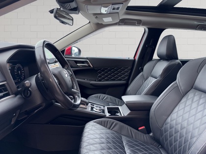 used 2022 Mitsubishi Outlander car, priced at $32,296