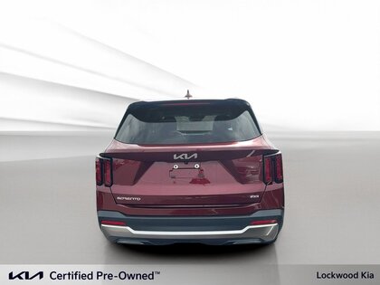 used 2025 Kia Sorento car, priced at $40,999