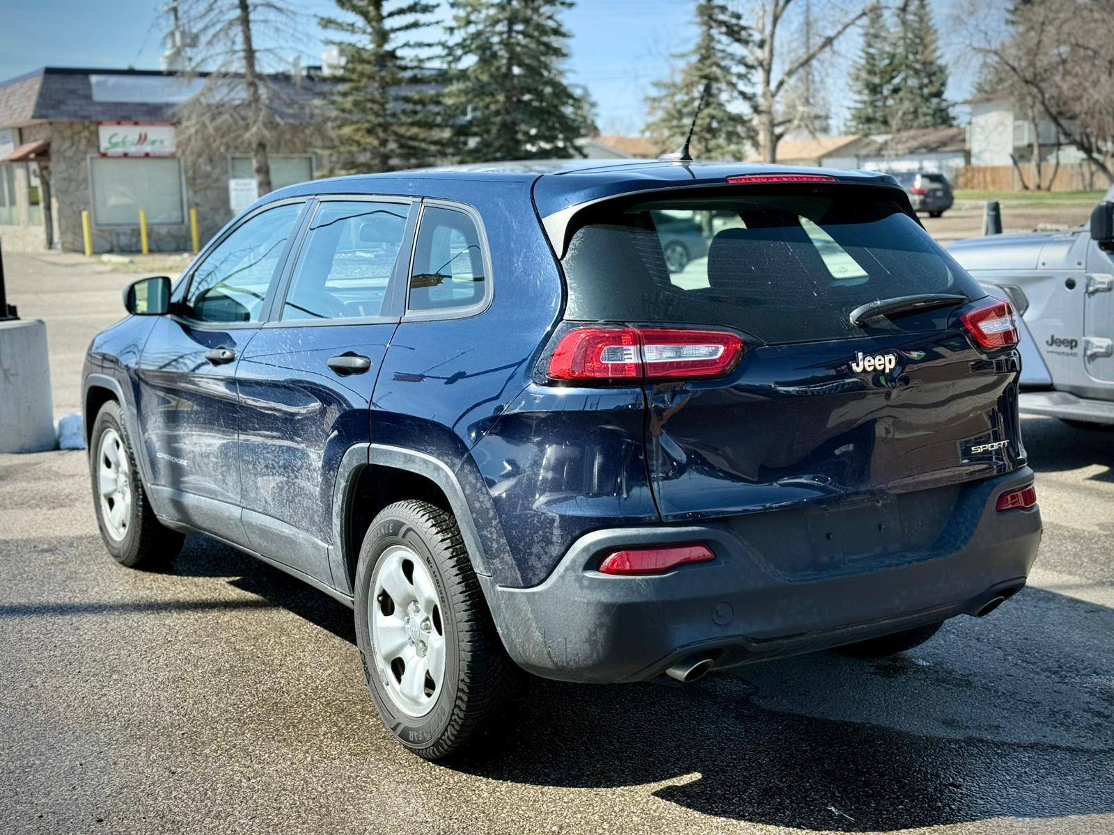 2014 Jeep Cherokee — view 6