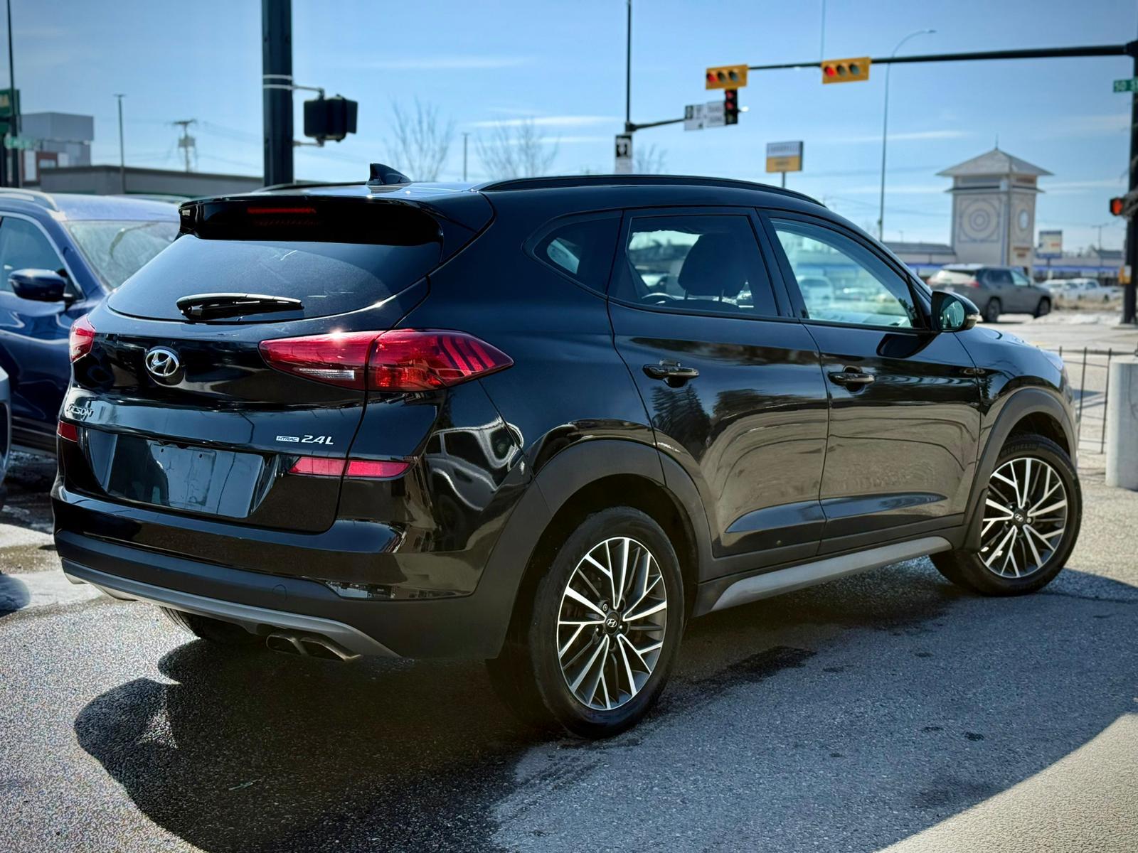 2021 Hyundai Tucson — view 4