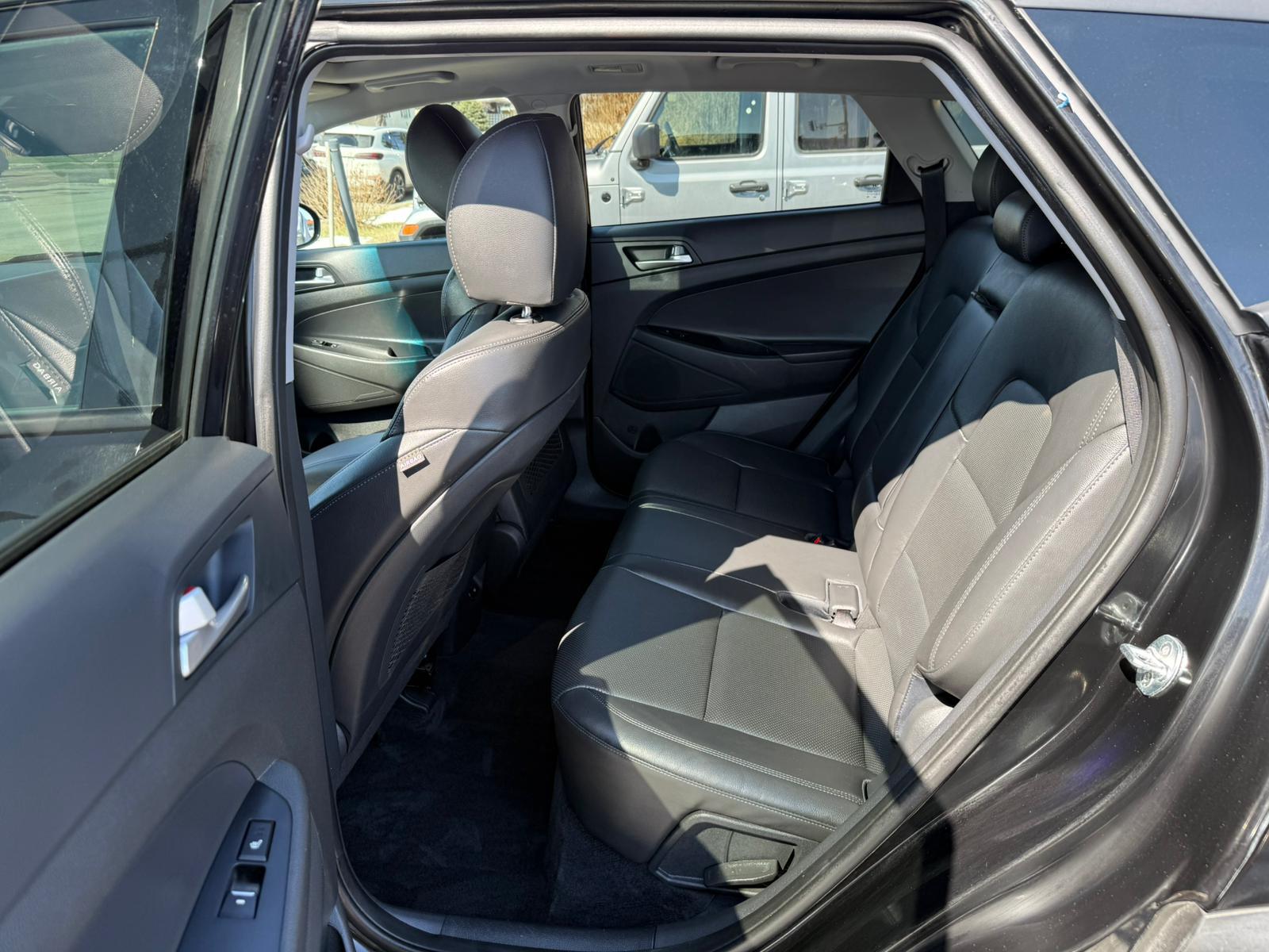 2021 Hyundai Tucson — view 10