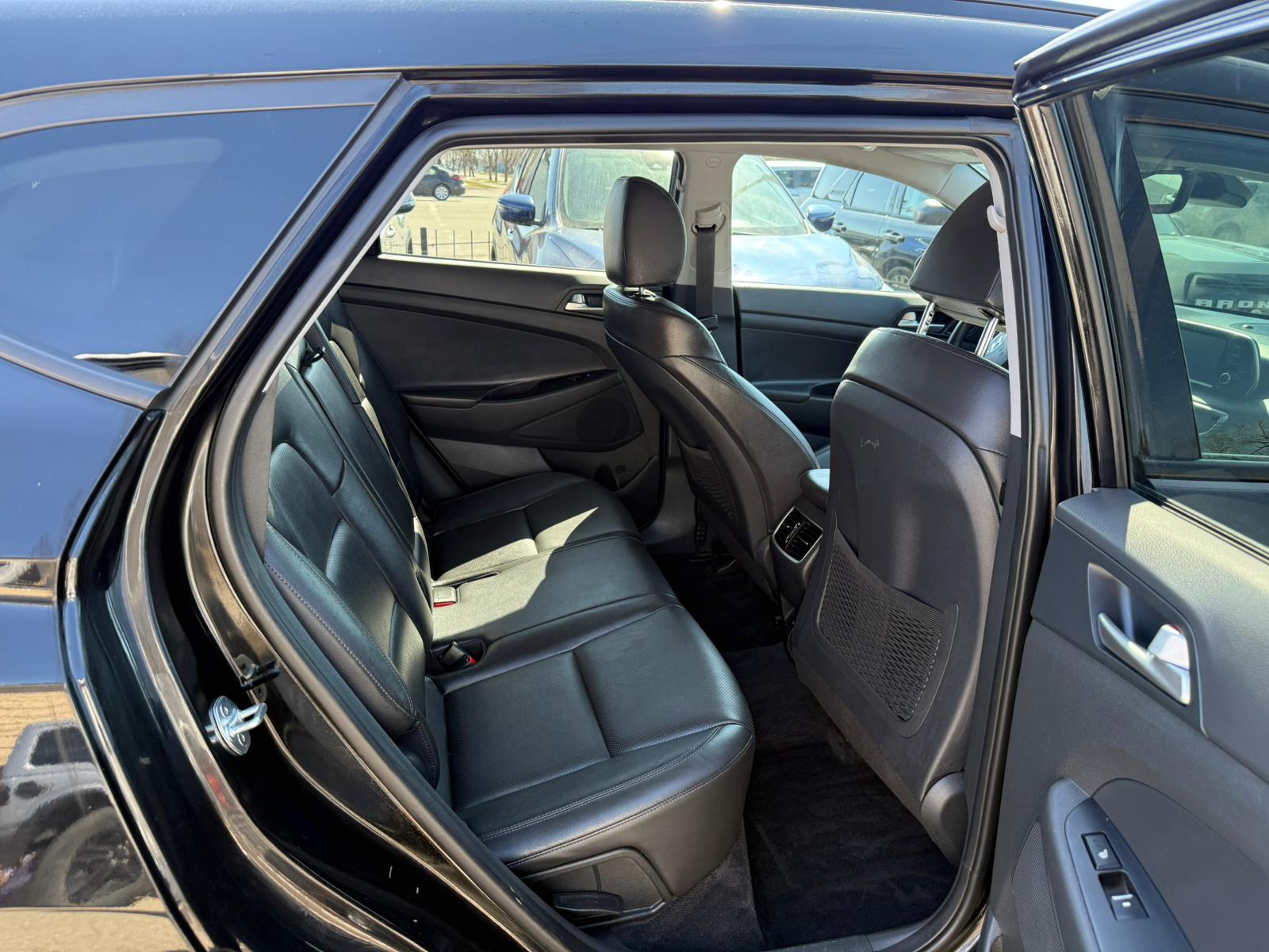 2021 Hyundai Tucson — view 11