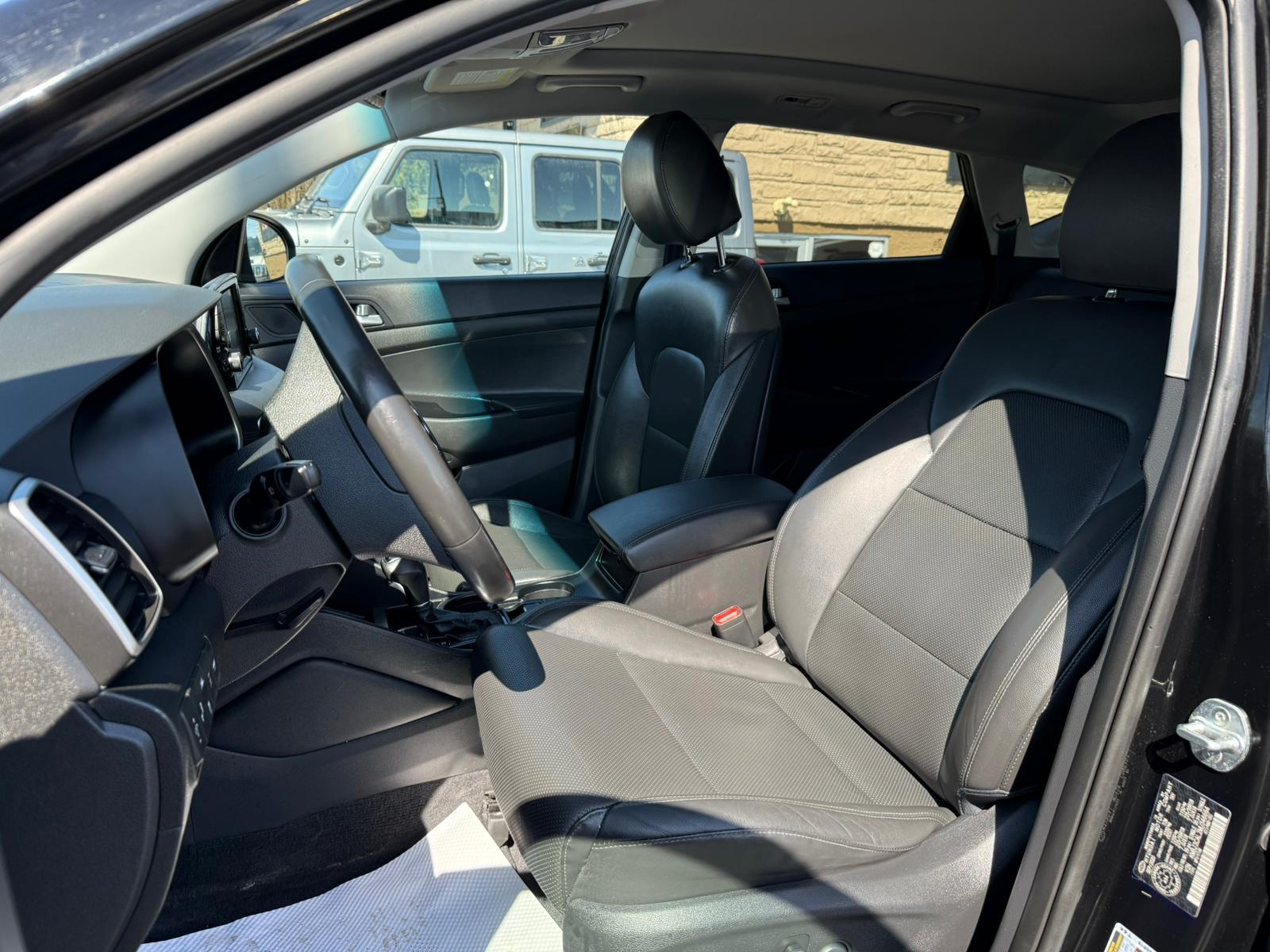 2021 Hyundai Tucson — view 8