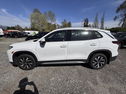 used 2025 Volkswagen Tiguan car, priced at $35,690