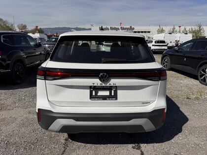 used 2025 Volkswagen Tiguan car, priced at $35,690