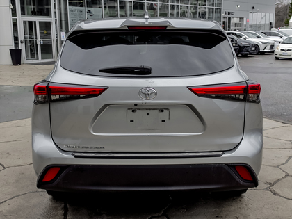 used 2020 Toyota Highlander car, priced at $34,995