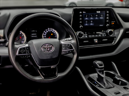used 2020 Toyota Highlander car, priced at $34,995