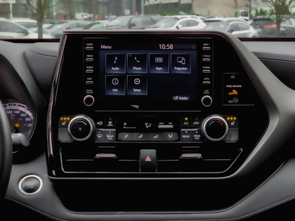 used 2020 Toyota Highlander car, priced at $34,995