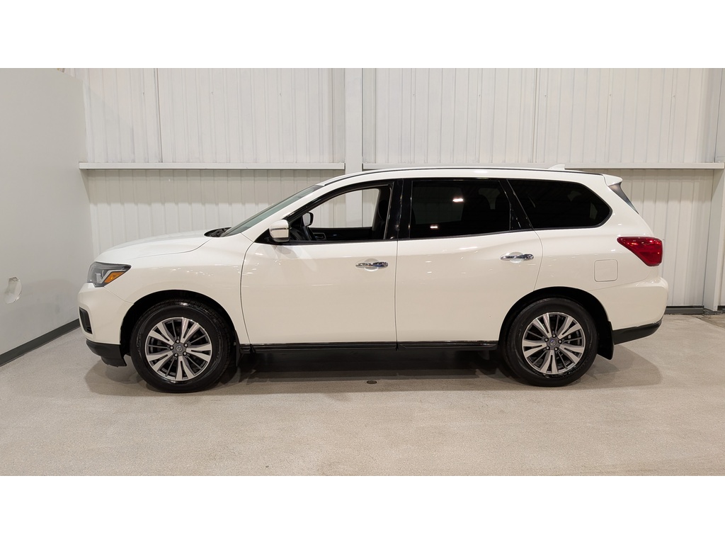 Nissan Pathfinder 2020