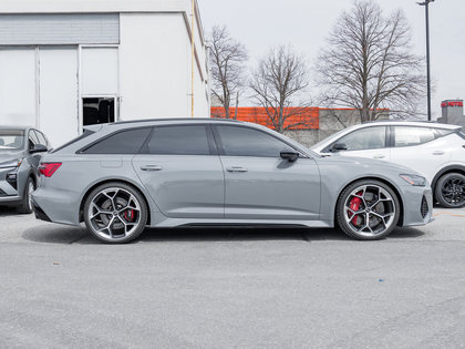 used 2025 Audi RS 6 Avant car, priced at $160,995