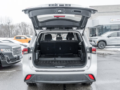 used 2024 Toyota Highlander car, priced at $43,695