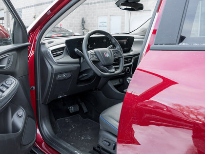 used 2025 Buick Encore GX car, priced at $27,495