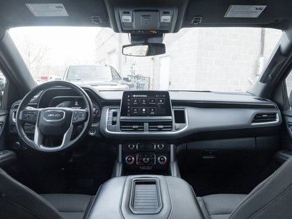 used 2024 GMC Yukon car, priced at $65,995