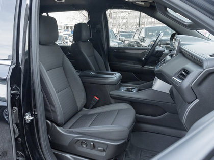 used 2024 GMC Yukon car, priced at $65,995