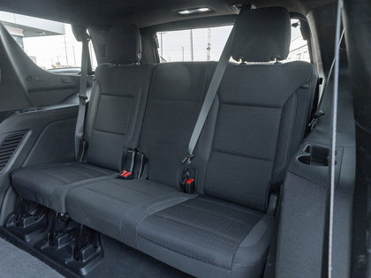 used 2024 GMC Yukon car, priced at $65,995