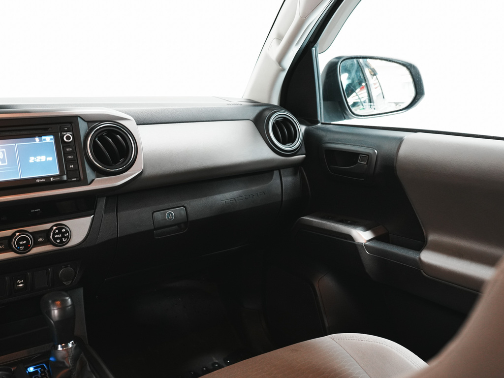 2018 Toyota Tacoma SR5, 多伦多, 全款车