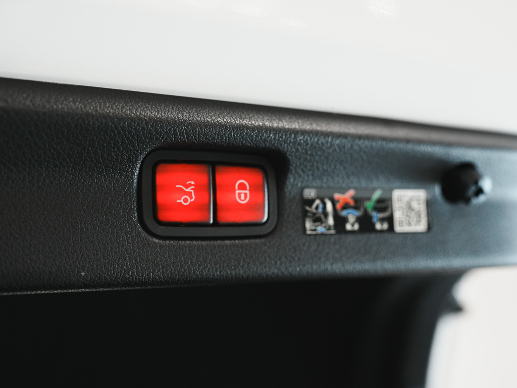 2024 Mercedes-Benz AMG EQE 4MATIC+, 多伦多, 全款车