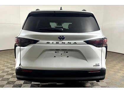 used 2023 Toyota Sienna car, priced at $51,998