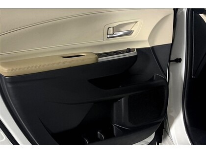 used 2023 Toyota Sienna car, priced at $51,998