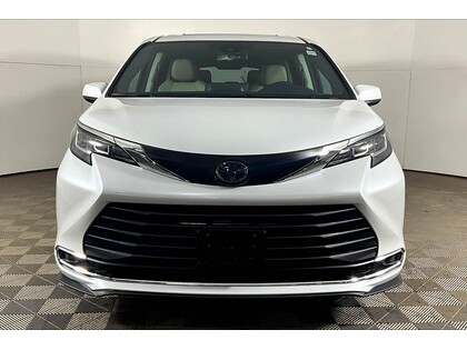 used 2023 Toyota Sienna car, priced at $51,998