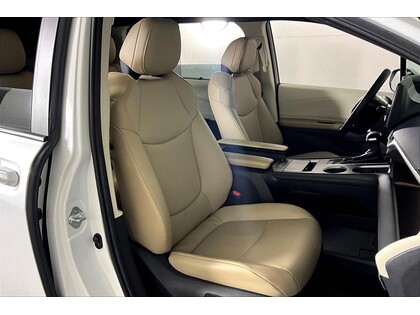 used 2023 Toyota Sienna car, priced at $51,998