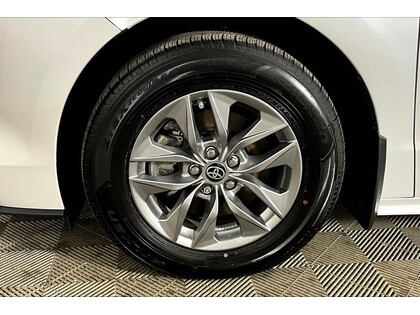 used 2023 Toyota Sienna car, priced at $51,998