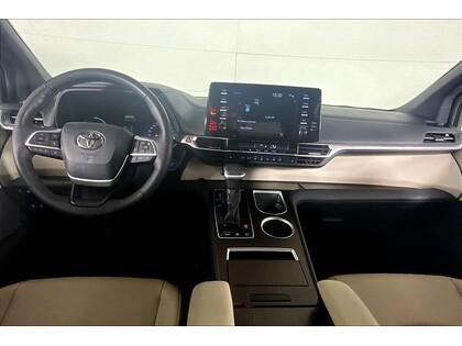 used 2023 Toyota Sienna car, priced at $51,998