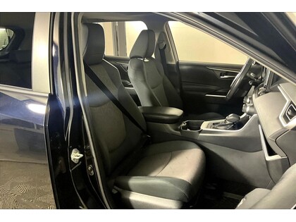 used 2019 Toyota RAV4 car, priced at $32,998