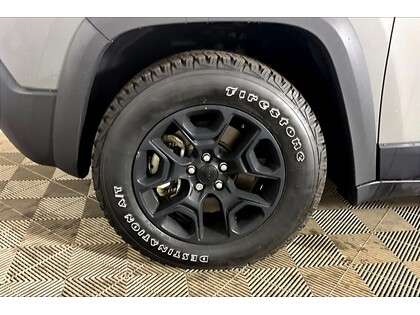 used 2022 Jeep Cherokee car, priced at $25,998
