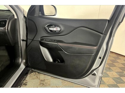 used 2022 Jeep Cherokee car, priced at $25,998
