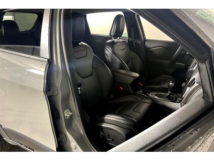 used 2022 Jeep Cherokee car, priced at $25,998