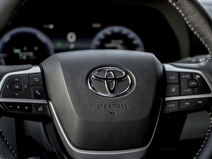 used 2025 Toyota Sienna car, priced at $63,995