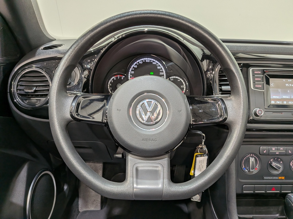 Volkswagen Beetle Convertible 2016