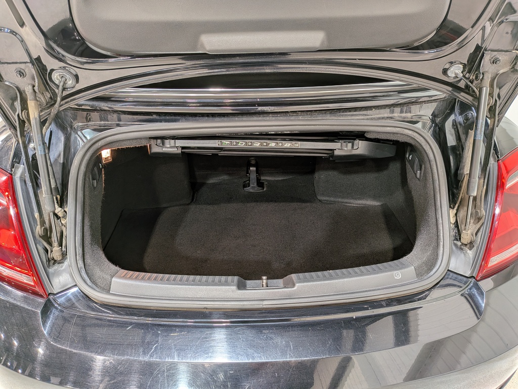 Volkswagen Beetle Convertible 2016