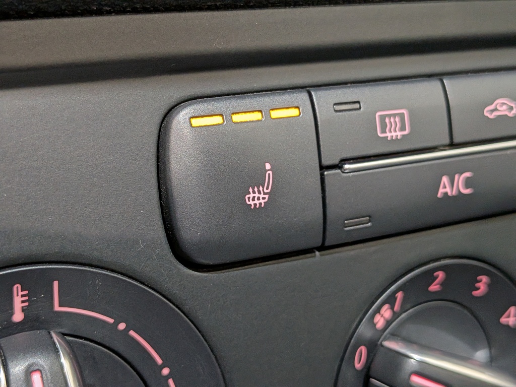 Volkswagen Beetle Convertible 2016