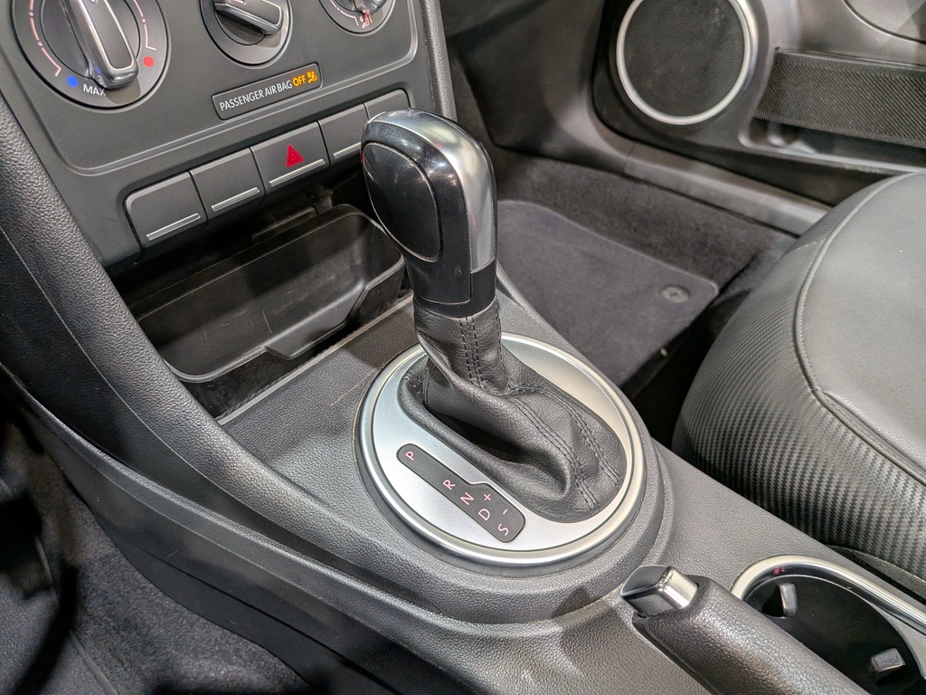 Volkswagen Beetle Convertible 2016