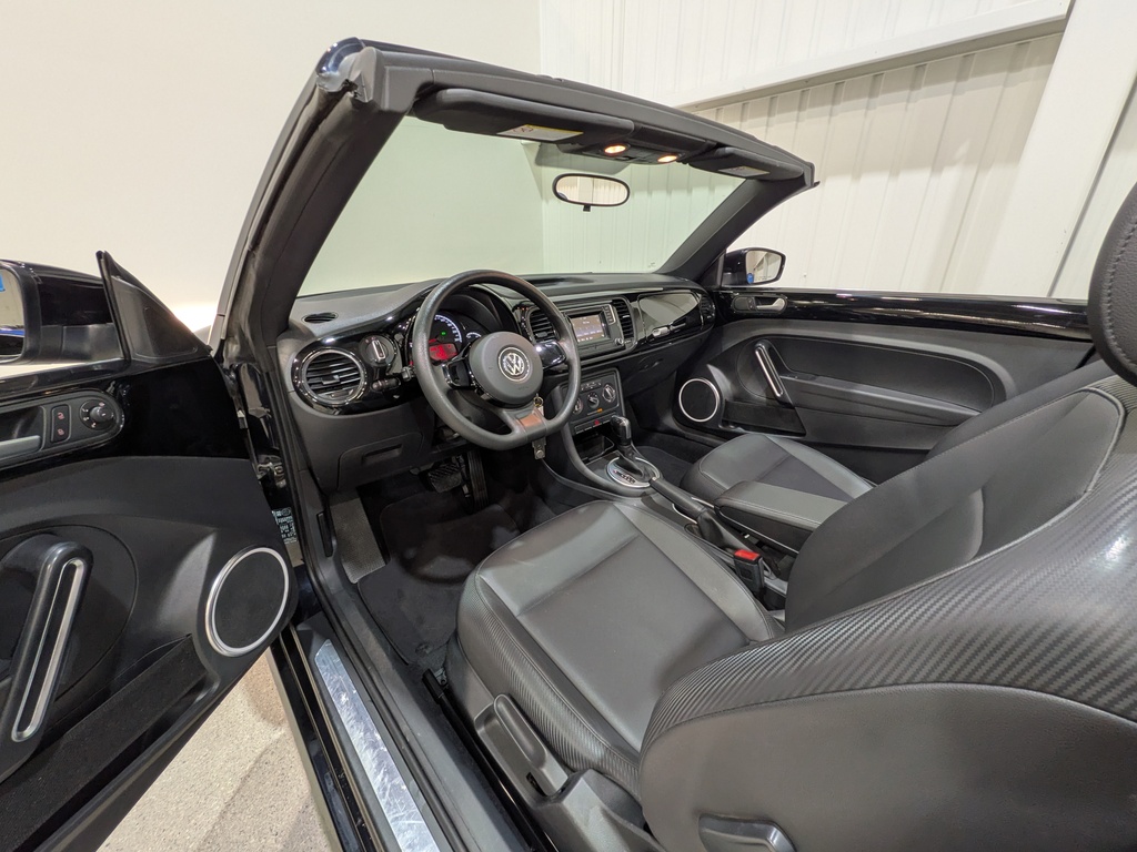 Volkswagen Beetle Convertible 2016