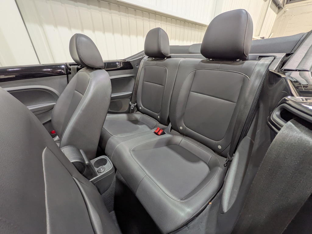 Volkswagen Beetle Convertible 2016