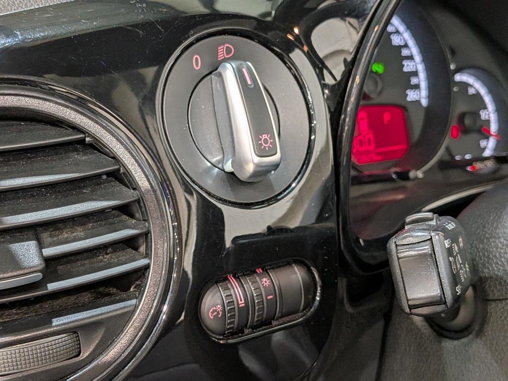 Volkswagen Beetle Convertible 2016