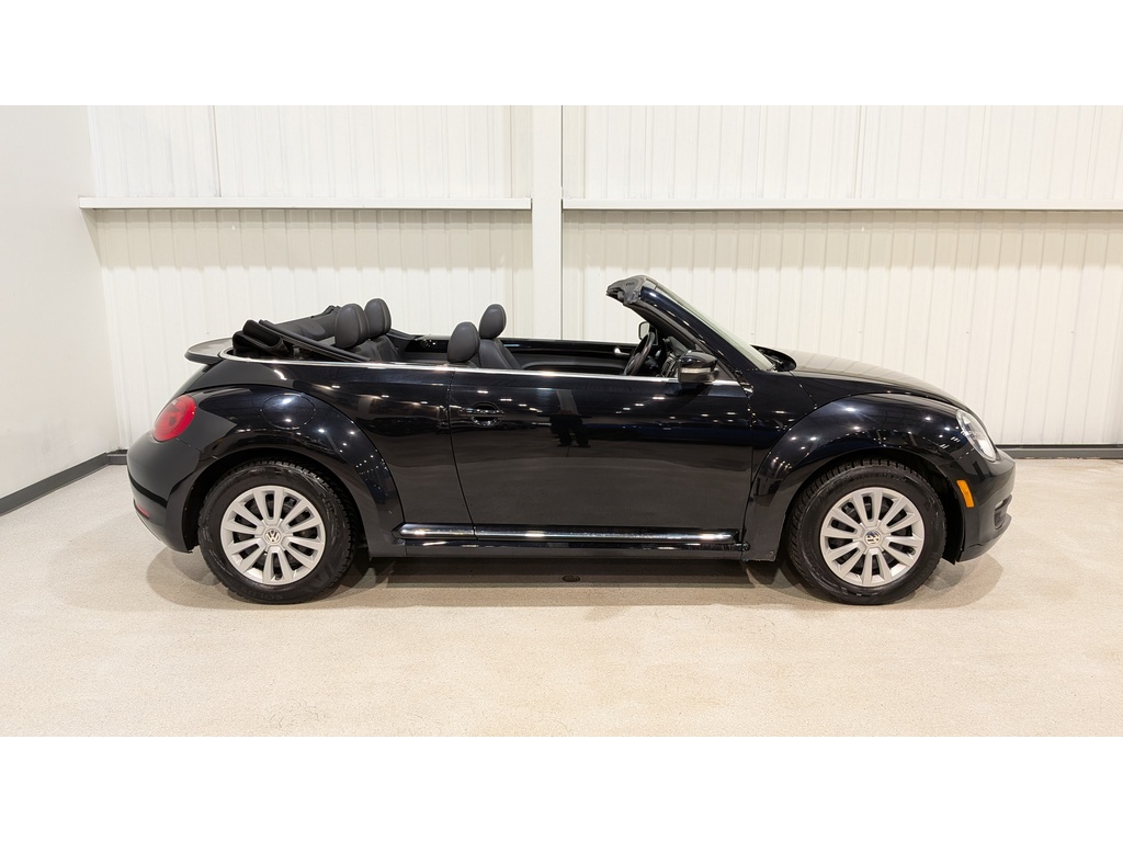 Volkswagen Beetle Convertible 2016