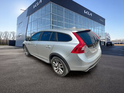 used 2015 Volvo V60 car, priced at $13,495